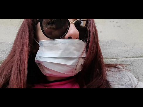 ❤️ Nicoletta kostaa naapurilleen ja pissaa hänen autotalliinsa (Special Covid19 Italian karanteeni) ❤❌ Laadukas seksi at us