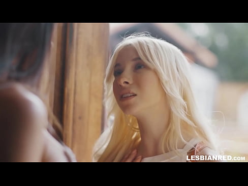 ❤️ Tyttö tulee kotiin muutamaa kuukautta myöhemmin ja päätyy syömään äitipuolensa pillua ❤❌ Laadukas seksi at us